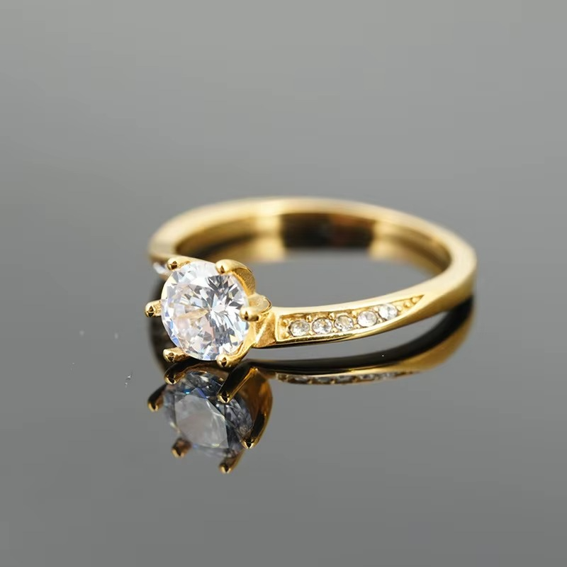 18k Gold Solitaire Wedding Ring with Eternal Crystals